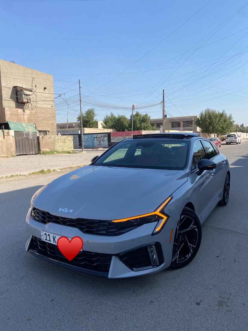 السلام عليكم 
كي فايف موديل 25
ماشية حالين 14 ميل 
لون سمنتي داخل احمر 
السياره اعلى فئه جتي لاين
حادثها بنيد وجاملغ صفحت اليمنى للعلم بنيد دعاميه نفس الون 
المواصفات 
بنوراما 
بصمه 
لد امامي خلفي ولد ترحيب
كشن كهرباء 
تدفئه بالكشن
تحديد مسار 
قياده ذاتيه
سماعات BOSS 🔊 
رادار 360درجه
حساس امامي خلفي 
شاشه كار بلي متصله
شاحن واير ليس 
سايد بريك بصمه 
مكينه 2500 تنفس طبيعي 
وباقي المواصفات المعروفه
سياره رقم بغداد مكان السياره الدوره او الحارثيه
السعر 220
للاتصال 
***********
