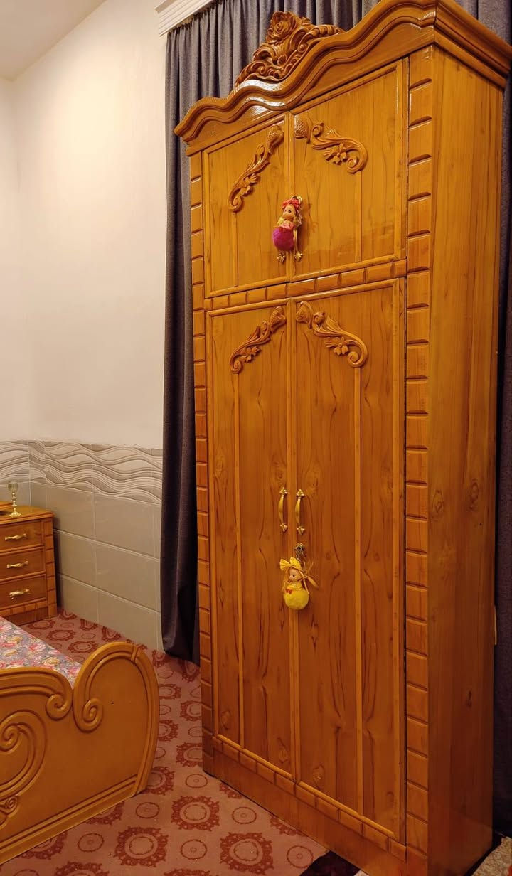 غرفه للبيع تسكام ام السته طابقين ملحق تاج مسرح ملكي دوشمه حفر يدوي جديده كلش داخل وخارج صاج عراقي نقش زان دنك زان صبغ صاج ذهبي تلمع الغرفه العنوان ديوانيه حي العسكري صدر الثاني قرب المستوصف السعر للاتصال على الرقم ***********
