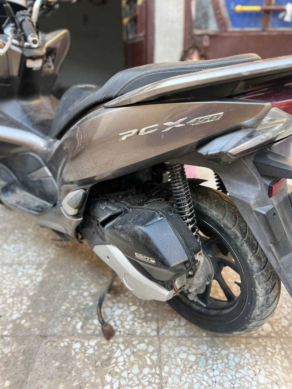 مكفولة فتح البرغي  بصمتين تدفع حساسات شغالة دراجية ما مفتوحة ماشية 15الف التفاصيل اكثر يتصل على الرقم ***********  25وبيها مجال بغداد, العراق
