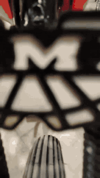 سلام عليكم شباب ماطور للبيع شاصي 2020والتعمير 2025وكزوز كابريته دبلات وصنيه صارلهن يوميم مشدودات ماطور ماعوزه برقي السعر 750وبي مجال قليل هاذه رقمي***********
