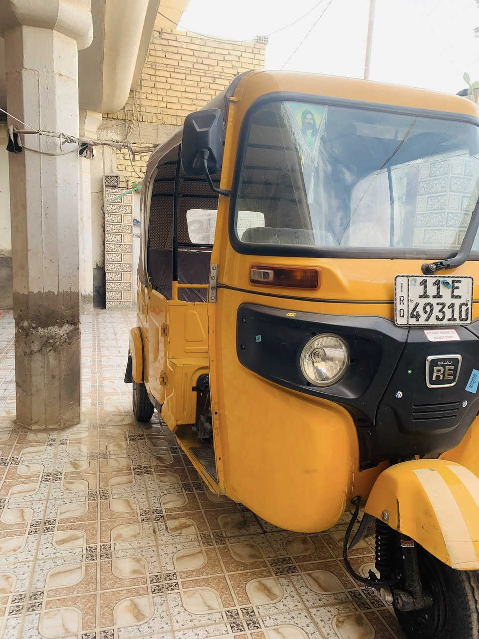 البيع تفاصيل داخل الصور
