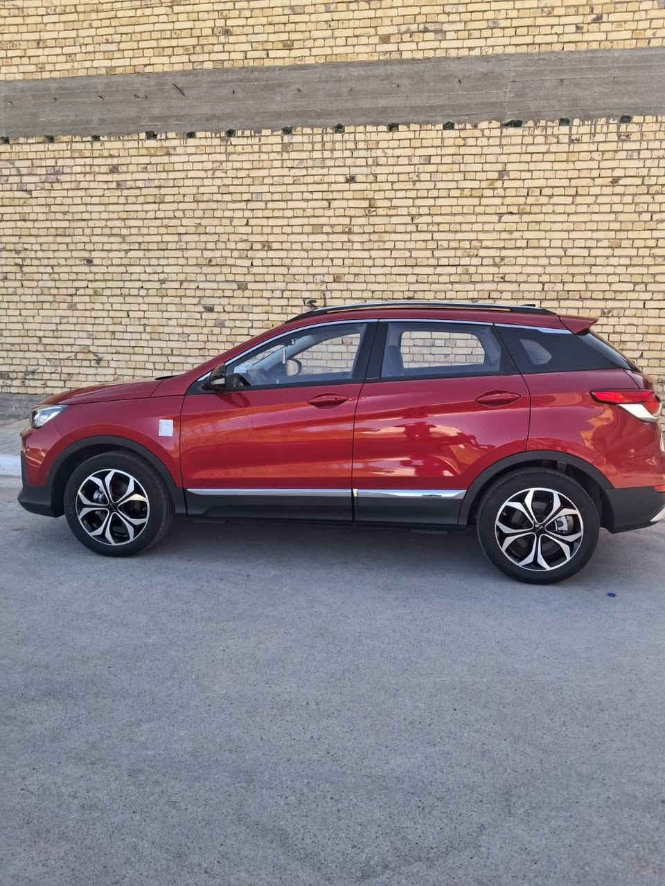 موديل 2024

زيرو ماشية ٣٠٠٠ فقط سياره.حره

فول  .. مواصفات

بدون رقم ..  دخول منفيست

تترقم في جميع المحافظات 

سيارة صينية بمواصفات يابانية 

محرك ميتسوبيشي  L1500 تيربو

كير DCT ايسن الياباني

ضمان كير ومحرك ٣ سنوات 

تبديل دهن وكالة مجاني لغاية ٤٠ الف كيلو مع صيانه عامه مجانية في شركة 

زيسكو .بغداد

بريك علامة بوش

مانع انزلاق ABC

سستم صوت محيطي من باناسونيك

كاميره وحساسات خلفية

تبريد امامي وخلفي 

مري تحكم كهربائي 

مثبت سرعة

شاشة 8 انج..HD

تحكم استرين 

فتحة بالسقف بانوراما 

التشغيل..بصمه 

الابواب والجنطة بصمة

لايت زنون مع التشغيل

كشنات جلد اسود 

سايد بريك اتوماتيك كهربائي 

شاشة معلومات دشبول 

تحويل كير سبورت سرعه.

مكان السياره الكوت 

السعر116$وبيه مجال 

للاتصال ***********
