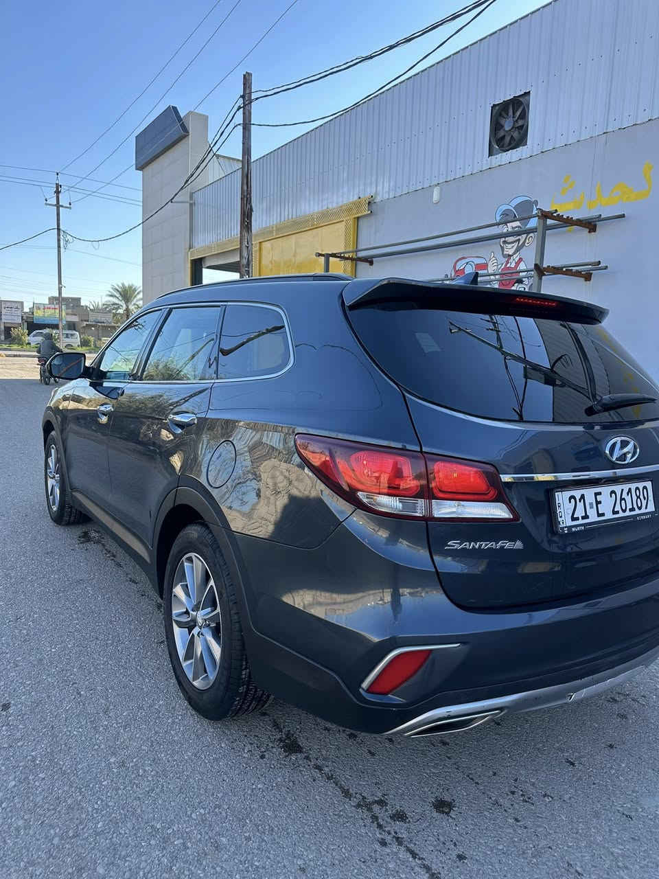 سنتافية گراند 2017 وارد امريكي ضرر قليل كلش بدون دواخل مواصفات كامرة خلفية 

شاشة كبيرة+ شاشة اعطال

مانع نزلاق + مانع نحدار 

ثلاث وضعيات قيادة 

سبعة راكب 

ستة سلندر 

فول تحكم ستيرن

ثلاث قطع تبريد

سايد بريك بل رجل

كشن كهرباء

بجم زنون بلادي + حاجب نهاري بعد بيهة مواصفات

السعر 158 بيها مجال ***********
