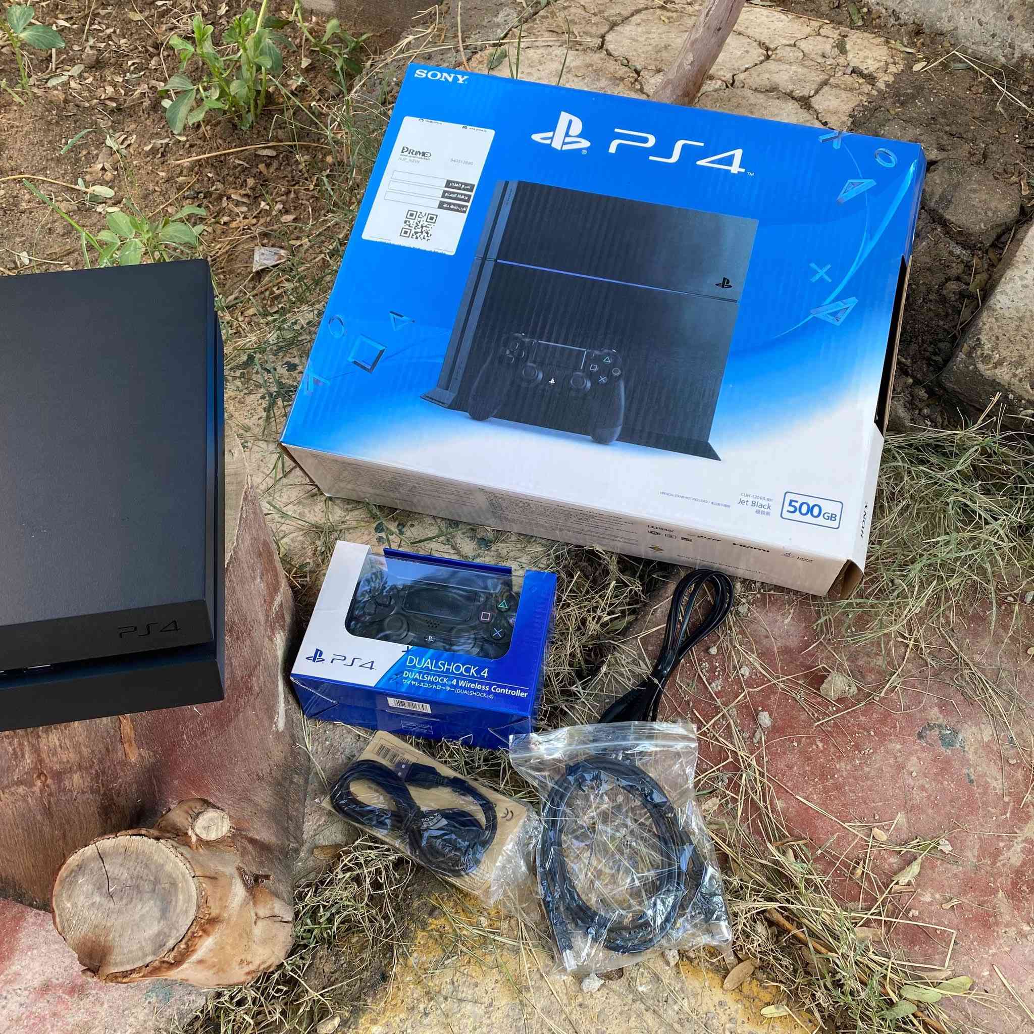 سلام عليكم 
بلايستيشن 4 فات ( معدل ) 
جديييد
• نظام التعديل - 12 - قرص
• جويستك 1 وكامل الملحقات
• مساحة تخزين نص تيرابايت
• ما مفتوح مكاني بغداد شراي اتصل ***********
