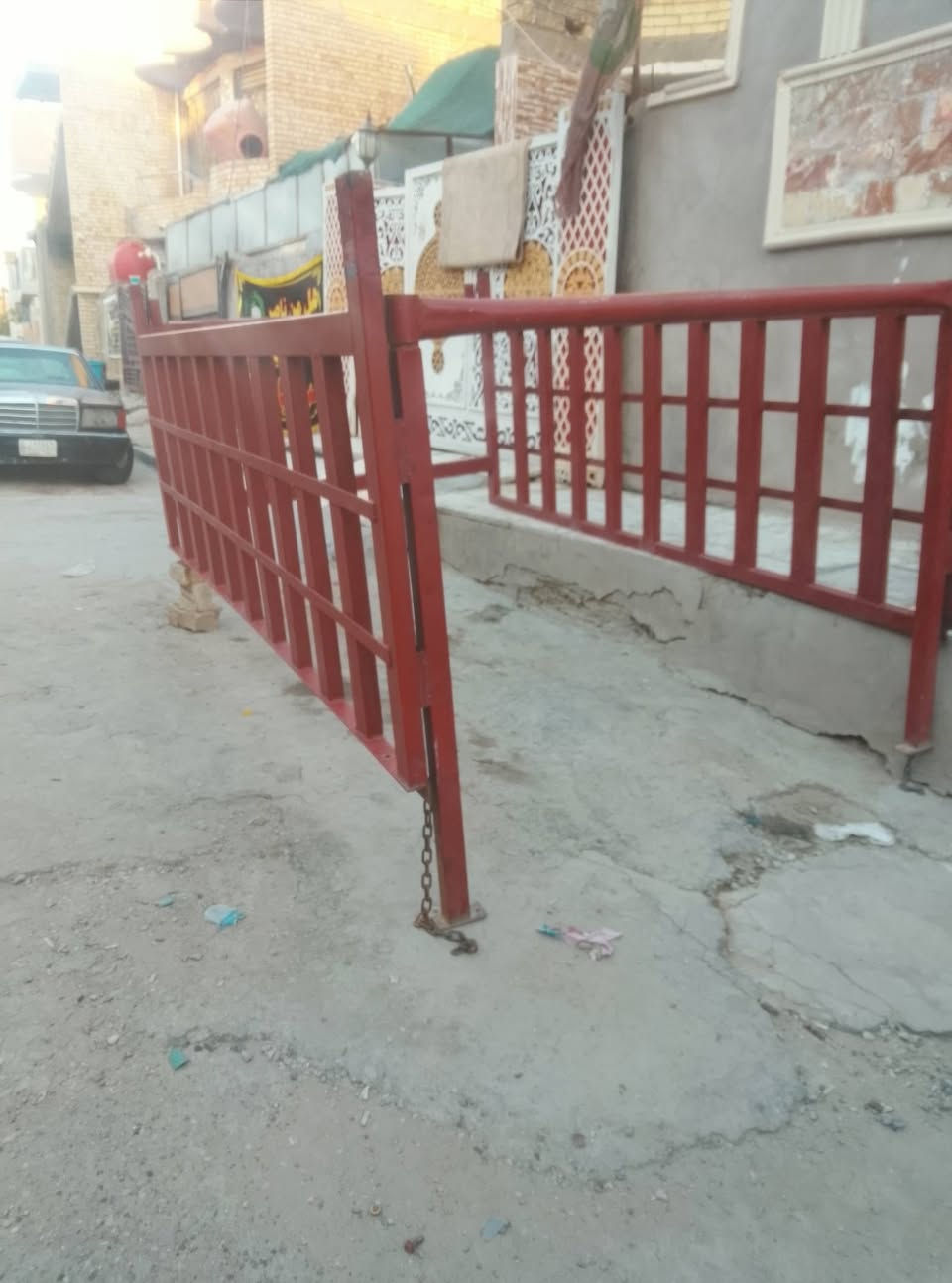 سلام عليكم محجر للبيع تفصال شخاط ثقيل نضيف جدن  السعر 400 وبي مجال مكاني بغداد 
رقم الهاتف ***********
