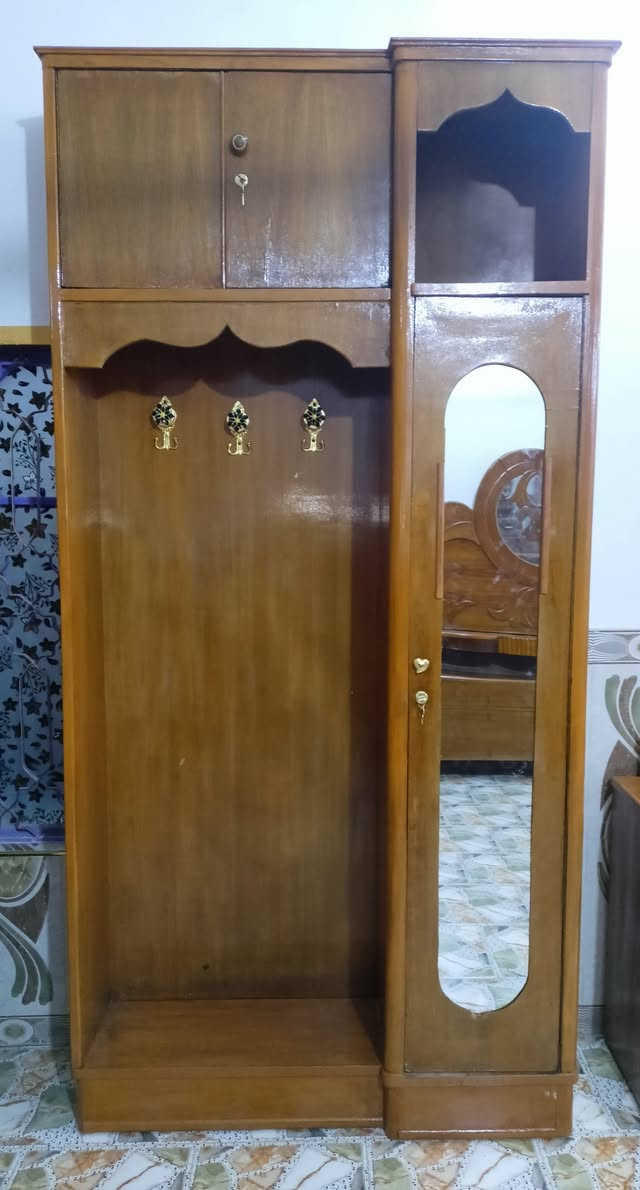 المكان نجف سعر(490 )‪‏‪***********  الهاتف ‬‏
غرفه خشاب صاج عراقي تزكام ام 6 طابقين مديل حلو 
شرط النظافه والقوه بلاش
