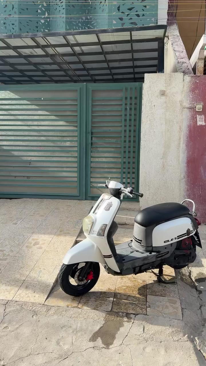 ماكس بوليس
دراجه جديده صارلها تقريب شهرين من طلعت وكيل مناقصها ايشي جاهزه مكينه حلوة دراجه تجي تشوفها بعينك للتواصل 

هذا الرقم ***********
