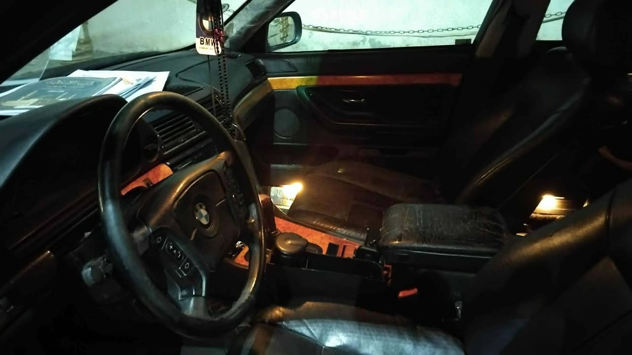 جديد المايغنيك يريحك كاسحه  موديل 94فول فول عل اخير ماكو شي مايشتغل ولا تسلني شبيها مابيها جديد جديد تبريد تدفئه كير محرك داخل خارج كله فول حجم 740اصل وفصل محرك 8مسكر كبس  هزه بيها شرط التحويل بدون حادث بدون دعم صبغ جماليه فقط السعر 50وبيها شويييييه مجال ويرهم مراوس وفرق شعندك نزل مكان السياره موصل


**إذا كنت صاحب هذا الإعلان وتريد حذفه لأي سبب، رجاءا أرسل رسالة إلى الدعم الفني**