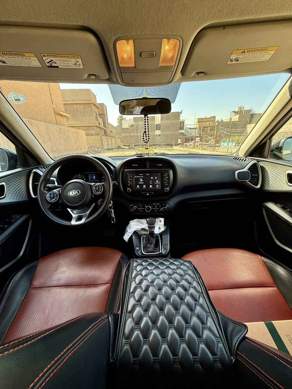 السلام عليكم 
صول 2020 رقم ارييل 
ماشيه ٣٦ م 
حادث جاملغ كما موضوح بالصور 
مكانه بابل / حله
سعرها 125 وبيه مجال  
***********
