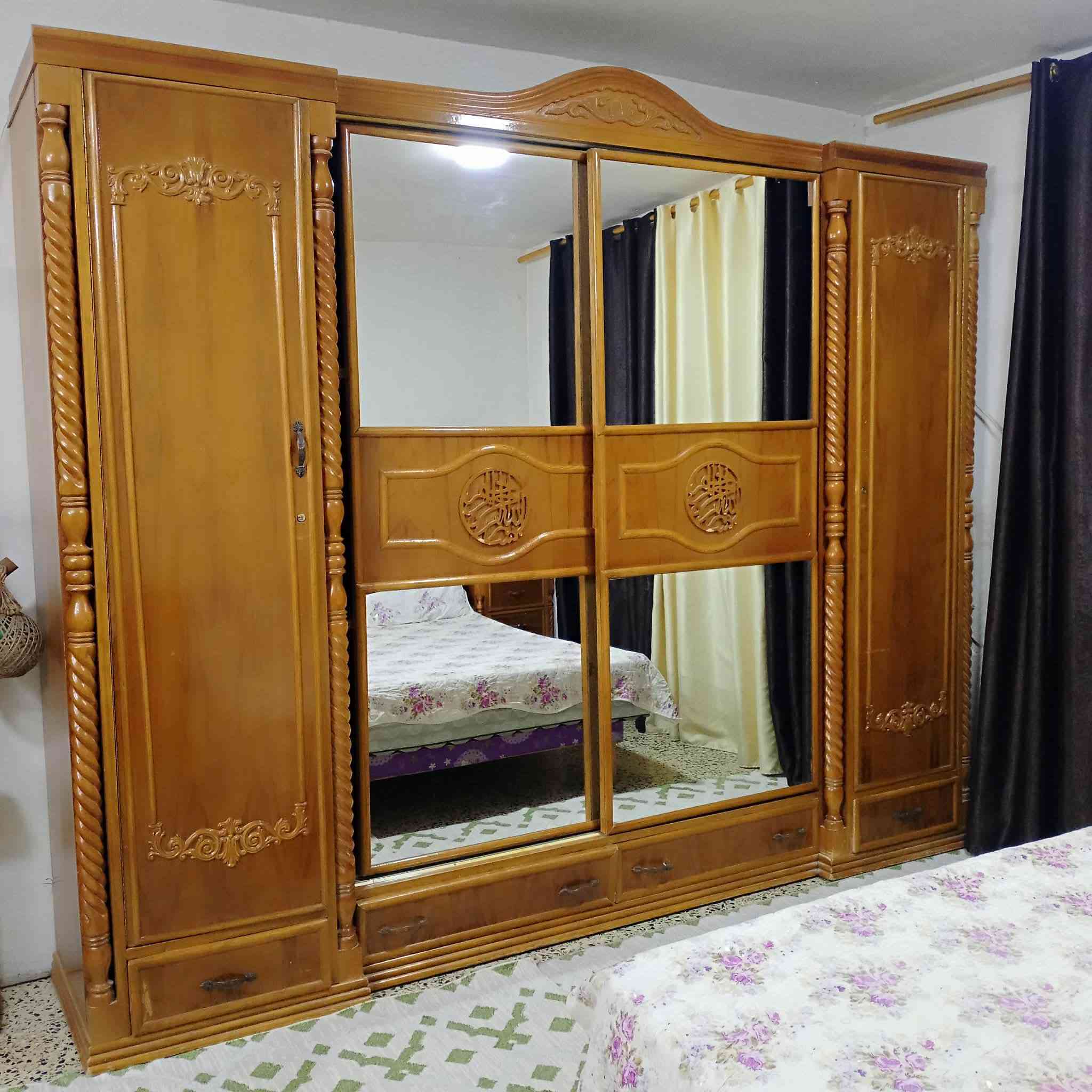 مرحبا غرقة اخشاب احطاطة صاج اصلي تكمة مسويها 3 مليون وهسة سبب انتقال بيت صغير عارضيها مليون غرفة تجنن تصميم تركي وخشب صاج اصلي


**إذا كنت صاحب هذا الإعلان وتريد حذفه لأي سبب، رجاءا أرسل رسالة إلى الدعم الفني**