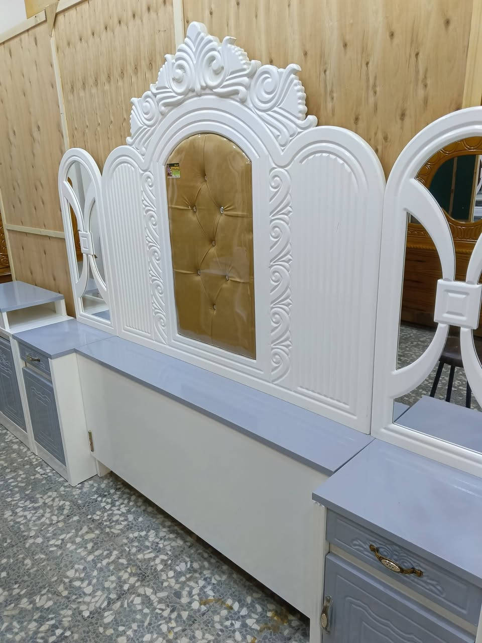 يا الله
كل ماهوه جديد تجدونه في معرض ونجارة الربح البسيط 
غرفه 6باب ملحق.خشب عراقي ثكيل صاج100/100
صبغ حراري درجه اولى مرمري 11قطعه 
العنوان كوت حي جهاد شارع النجاجير 
معرض ونجارة الربح البسيط 
للاستفسار الاتصال على الرقم ***********منتضر 
يوجد توصيل لكافة المحافضات مجاناً
