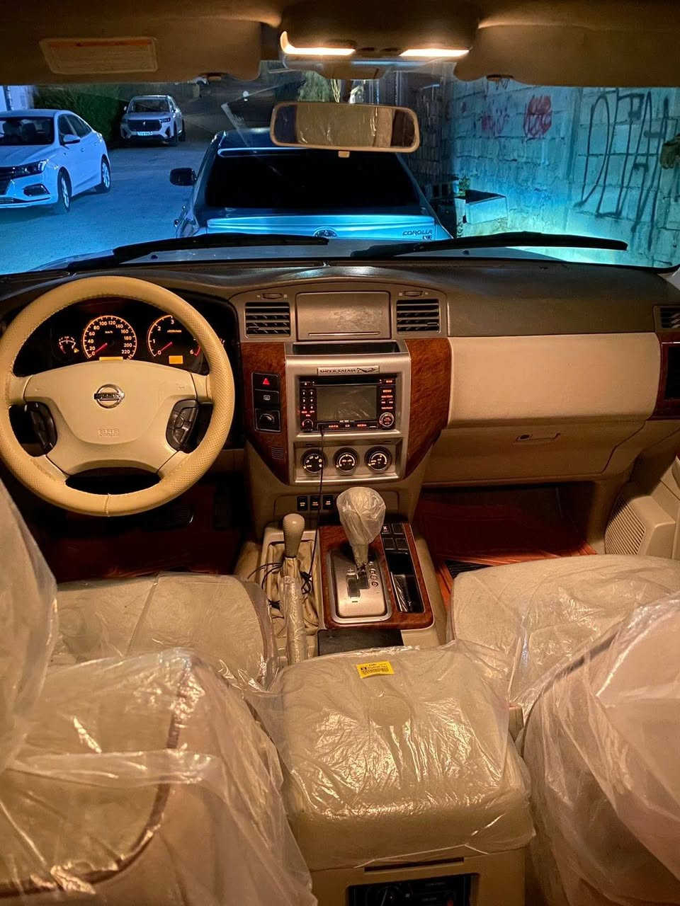 السلام عليكم مكلف بالنشر نيسان باترول موديل 2008 محدثه 2024 رقم سليمانيه شرط التحويل السياره نضيفه فول لاصبغ لاضربه لاخياس مكفوله السياره فول مواصفات كير ومحرك وطخم تاير جديد وكهربائيات كلها شغاله بالشرط تبريد ثلج ثلث قطع فول اوتماتيك فتحه حساسات  مري تحكم وشفط فور ويل دفلوك صيانه  كامله  في سليمانيه  شركه بترول دهن  محرك اكسلات  كله جديد منضومه غاز 120لتر ومنضومه لايت زنون السياره جاهزه من الدعاميه للدعاميه مكان السياره صلاح الدين قضاء بيجي منطقه البوطعمه السعر 210 ورقه وبيها مجال شي قليل للستفسار اتصل على الرقم ***********
