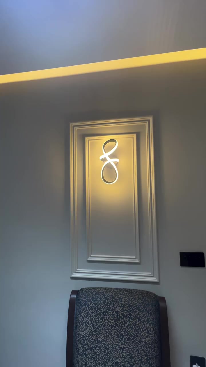 السلام عليكم      
صباغ اشتغل داخل      
وخارج أنواع الصبغ 
والتصليح 
شغل كلش فخم ومرتب 
***********
الرقم الاستفسار خاص:🌺 
صبغ وديكورات فخمه 
   (  واتساب مفتوح
