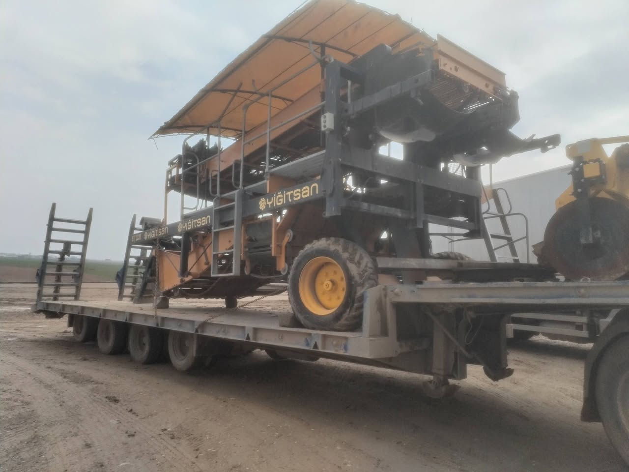 لودر للبيع اوروبي اربع محاور طقم تاير ***********@***********
