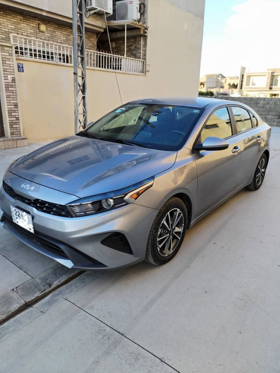 للبيع كيا فورتي موديل 24 لونها سلفر ماشيه اقل من 18الف... حادثها بامريكا بابين جهة السكن امامي مبدل ومصبوغ والخ سونار بلمنشور  تعديل بارد.. بس 3 قطع طلع كلير من امريكا مكانها موصل السعر 142 بيها مجال 
***********
