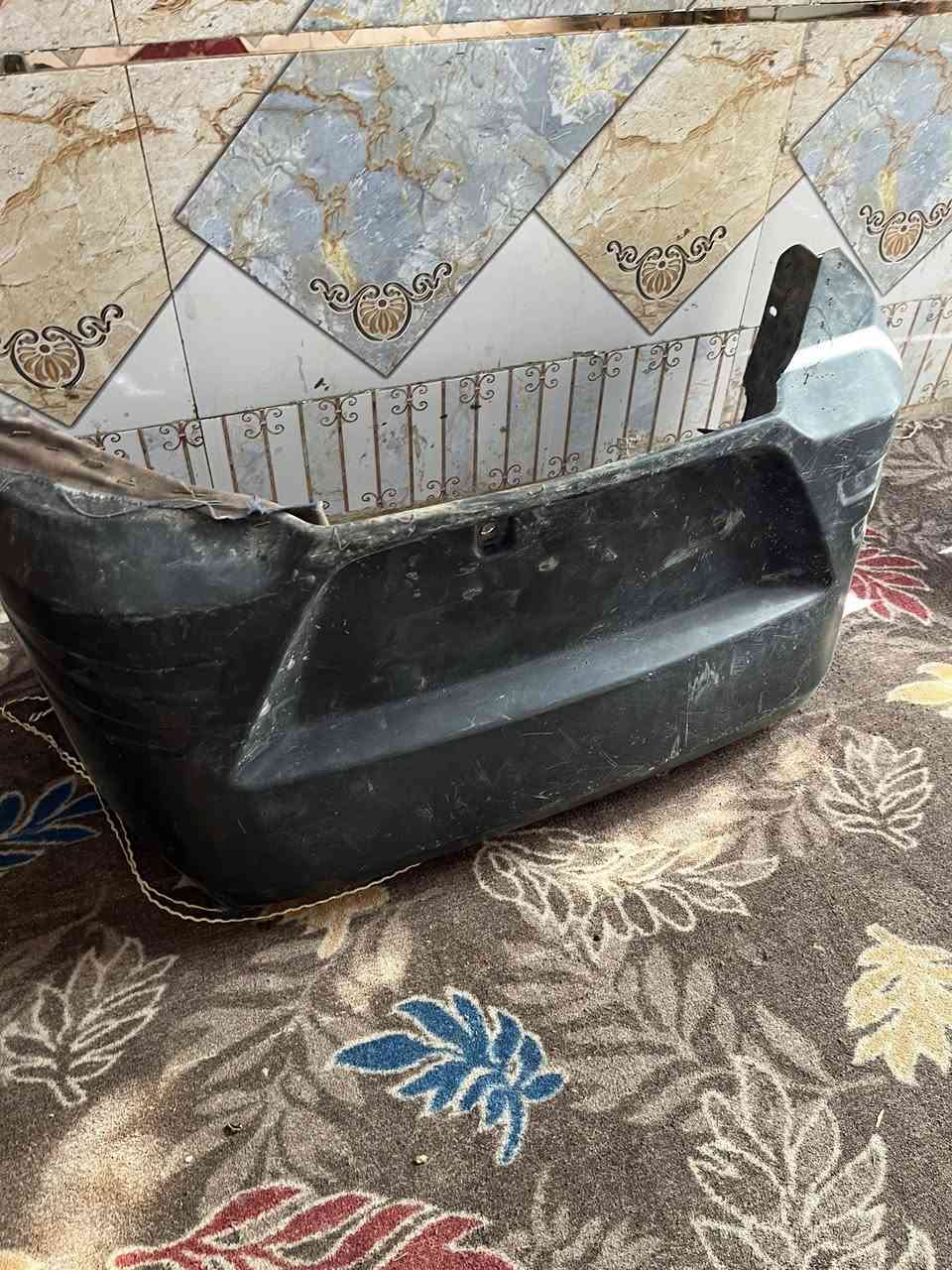 للبيع أغراض نضيفات أبيع شلع اتصال 📞 فقط ***********
دشبول وي عيناته 
مرايات صفح ٢ 
سماعات 2 ومسجل شرط الشغل 
مرايه كوستر زغير 
هورن سيدان اصلي فيشه حمره 
بك لايت زوج شغالات 
كلوبات امامي شغاله 
كفر جوه كشن السايق
