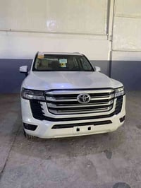 لاندكروزر GX.R  Mid زيرو وكالة  موديل 2025   للتواصل على رقم 077794276...