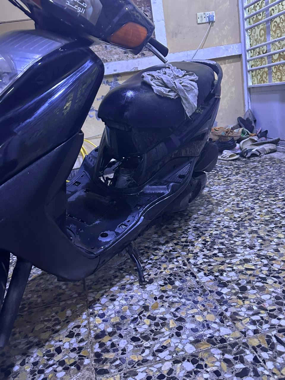 السلام عليكم بريز نوزل ياباني حساس ستان وحساس گلبه كهربائيات شغاله كلها بيها نقص بس الكفر الشباك مال مكينه وكفر صالنصه لدراجه ب 500وبيها مجال للاستفسار ***********متوفر واتساب
