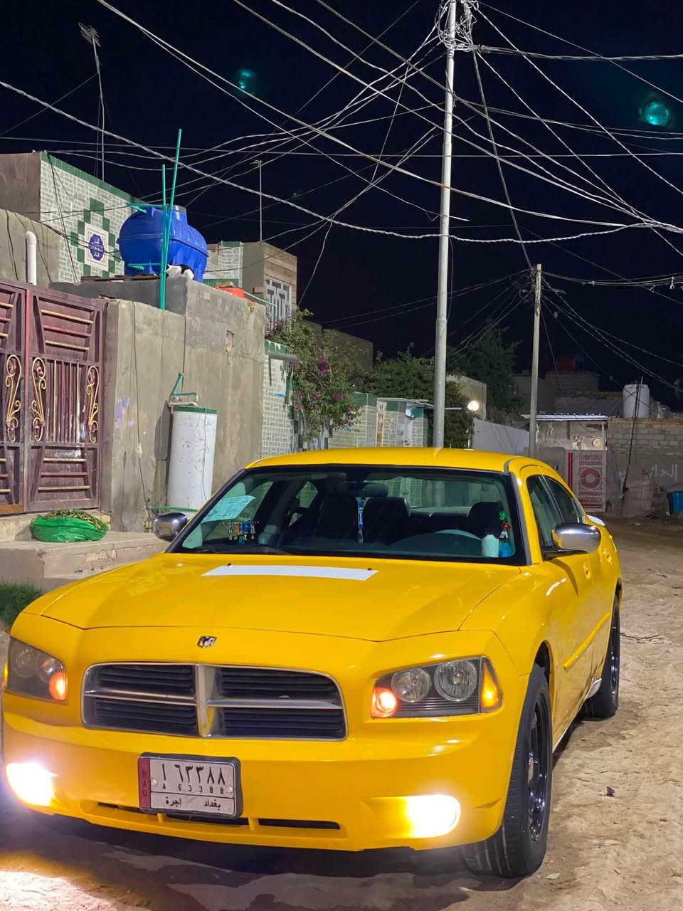 سلام عليكم جارجر للبيع 2009 صبغه جديده حداديه تايرات كله جديد تبريد ثلج  السعر 110وبيها مجال ***********
