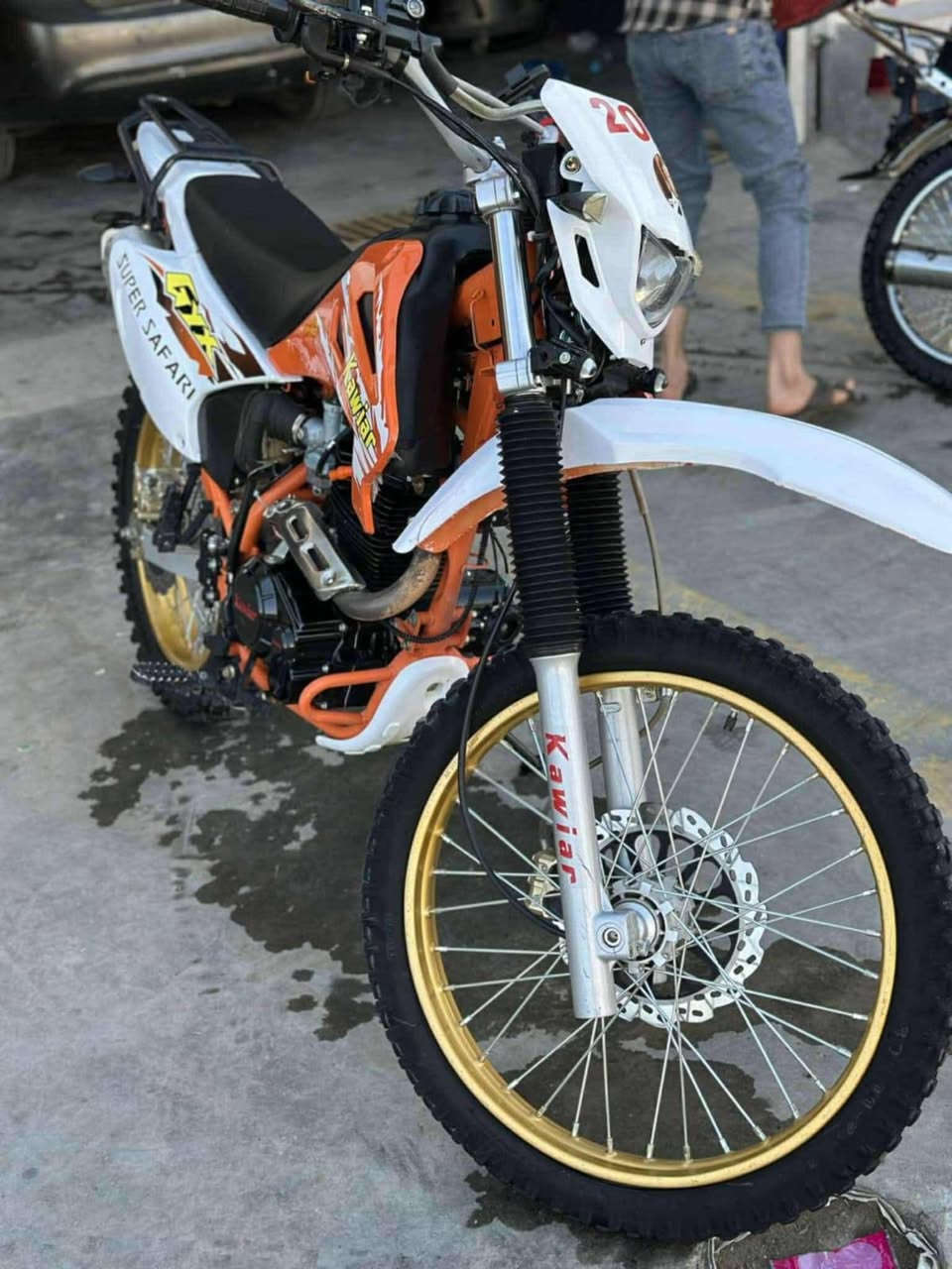 مطور جبلي كلشي بيه شغال اي شي مابيه سعر 750 نضيه اي عيب مابيه


**إذا كنت صاحب هذا الإعلان وتريد حذفه لأي سبب، رجاءا أرسل رسالة إلى الدعم الفني**