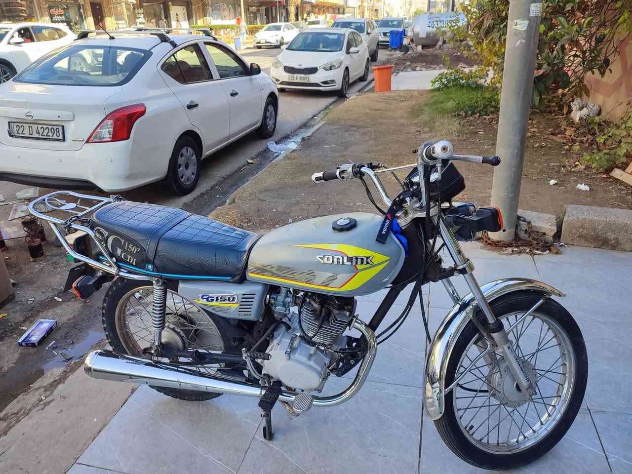 للبيع ٤ كير ٣٥٠ الف شغل وامشي
للتواصل ع الرقم ***********
