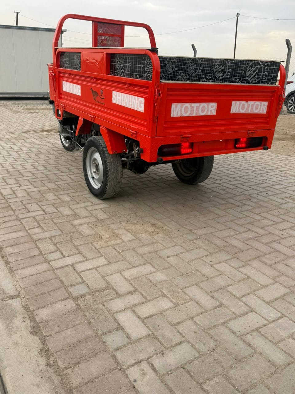 سلام عليكم موديل 2025للبيع مكاني بغداد
سعر 2250
***********
تحياتي الكم اخوتي 🤍
