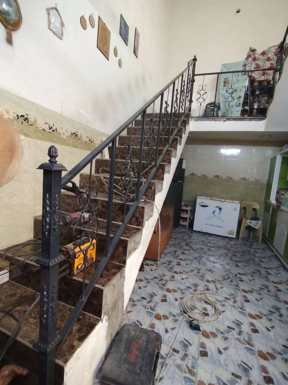 سلام عليكم  (حداد_ بيبان_ وشبابيك_ ومحجرات _وسقائف _وجملونات _وغرف سندويج -ودرج حديد ) بانسب الاسعار  وكافه اعمال الحديديه  رقم تواصل ***********_***********  علي البصراوي
