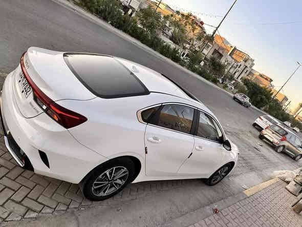 السلام عليكم كي 3مديل 24فول واحد عله واحد بغداد سنويه باسمي  تحويل. ثاني يوم العنوان بغداد حي الجهاد سياره مكفوله. من صبغ. ماشيه 23الف  السعر 45قفل ***********
