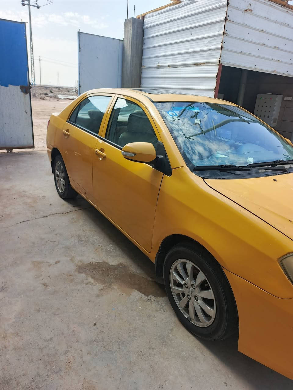 سلام عليكم بي وايدي مديل 2016 جي 3. بصمة كير اوتو
كير ابلاد مكينة جديدة حاوية برقي ما مفتوح منهة
نفس مكينة لبلادية. السيارة حدادية نص عمر
 مكان سيارة بصرة بسمي سعر 55 ورقة
***********
