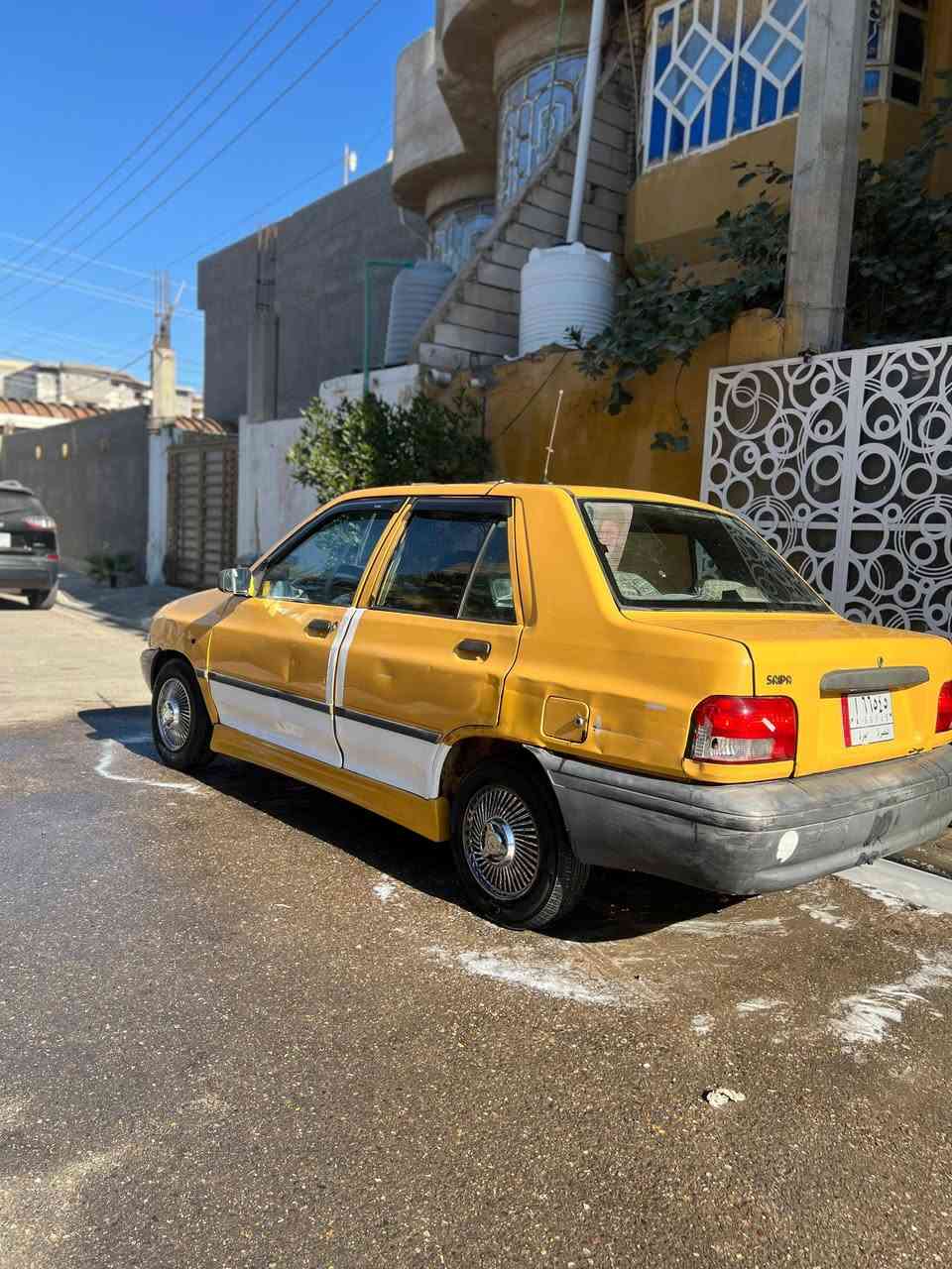 بسمالله الرحمان الرحيم
سايبه لبيع 
موديل 2017
رقم بصره سنويه 2027
سياره مكينه كير كفاله توني شادهن صارلي سبوع 
البدي شوف العين ابيع كوم حديد 
تبريد شغال 
حداده امامي خلفي حلوه 
تخم تاير 
سياره خير من الله مال جني 
العنوان البصره حي المهندسين
سعر 28 وبيه مجال قليل 
رقم الهاتف :***********
