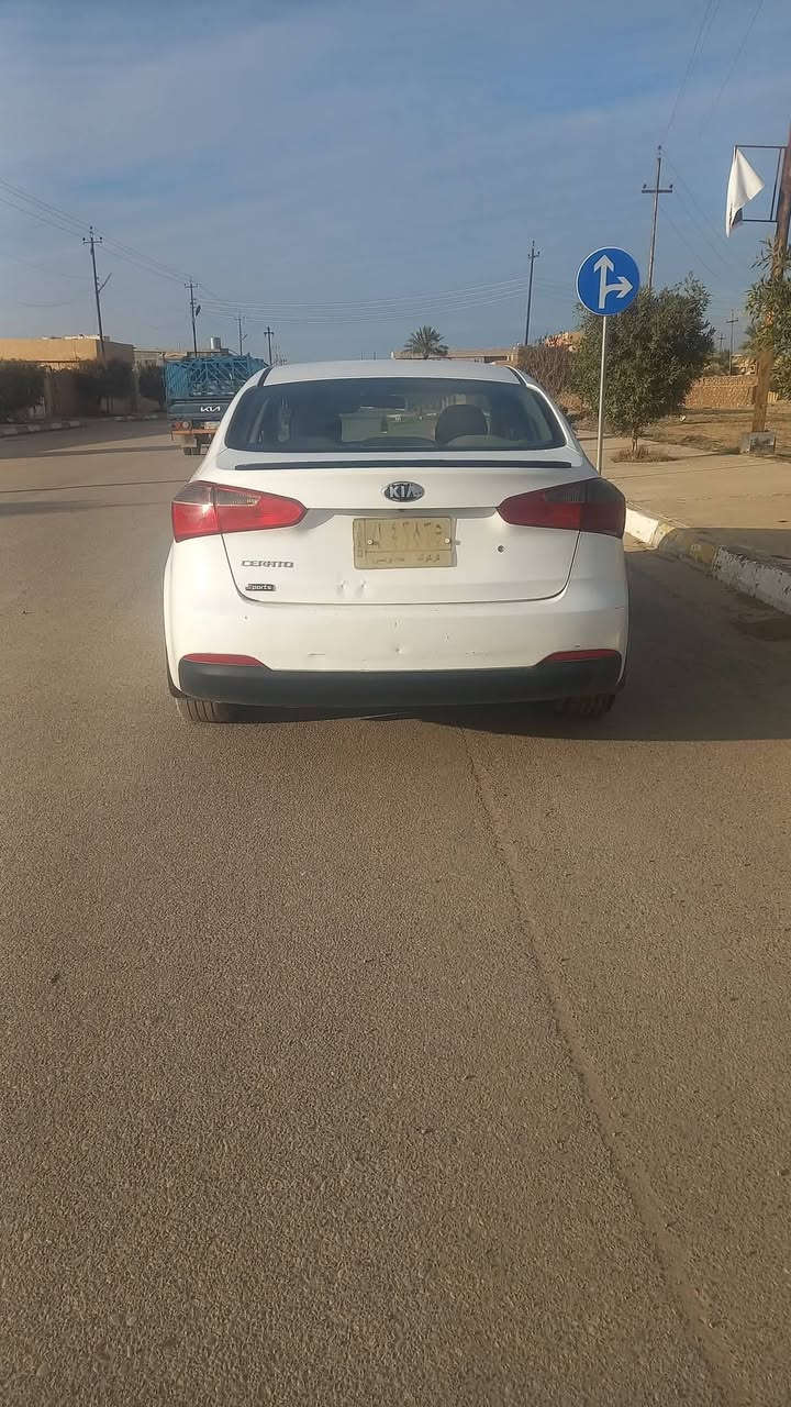 السلام عليكم ورحمة الله وبركاته
كيا سيراتو ٢٠١٤
محرك ١٦٠٠ دوش 
سنوية لل 2027 
رقم كركوك  
مشروع وطني 
تحويل ثاني يوم .
***********
***********
