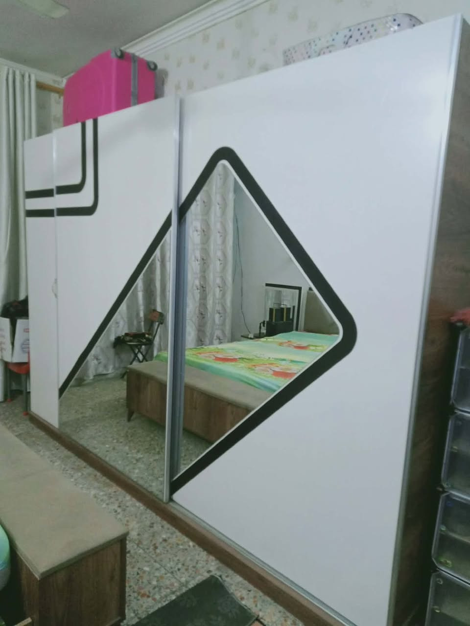 مرحبا غرفة تركية للبيع مستعملة ونضيفة  ب750مكاني بغداد المشتل لااستفسار ***********
