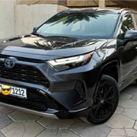 للبيع - تويوتا راف فور هايبرد se بلاك ادشن كلين تايتل بدون حادث سياره ...