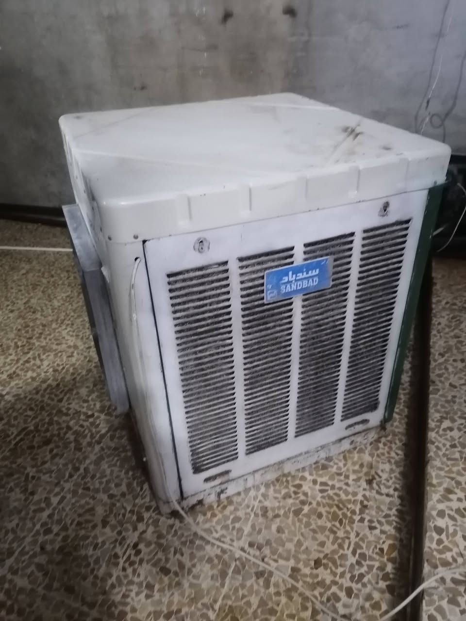 مبرده حجم ٤ نص سرعه وحده شغاله كامل  حي المامون ***********.
١٤٠ الف
