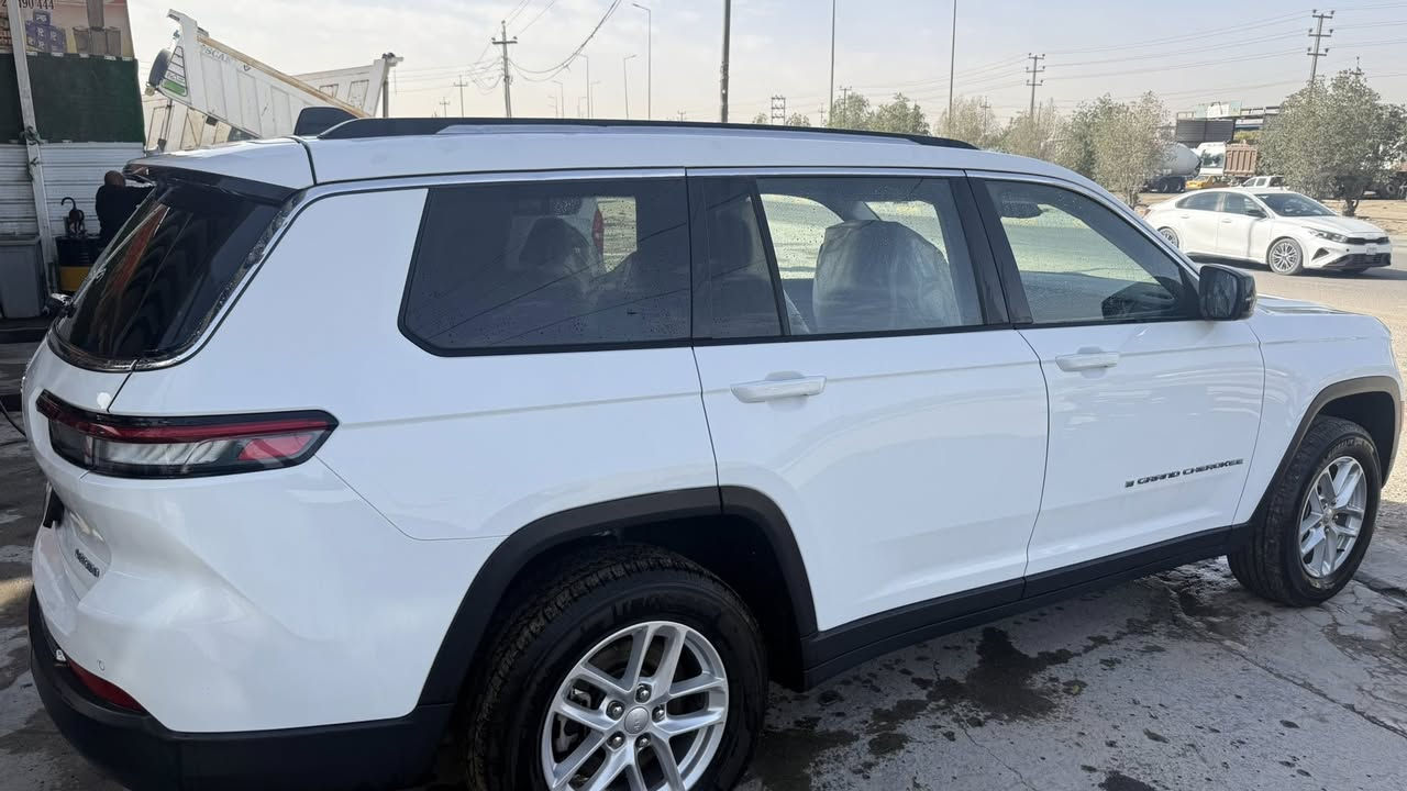 جيب كراند شيروكي لاريدو2023
السلام عليكم
جيب حادثها فقط حالوب خفيف بالقمارة والبنيد مبدل اثر الحالوب
رقم بصرة
محرك 6 سلندر 3600
7 راكب كشنات فصل VIB
تحديد مسار 
رادار امامي جانبي بالمراية
كامرة خلفية
اوتو ستوب
كشن السايق كهرباء 
شفتات استيرن
كير محرك حدادة طخم تاير مشلن كله بالشرط ومكفول 
باقي السيارة داير مداير كفالة عامة 
***********
وحياكم الله
