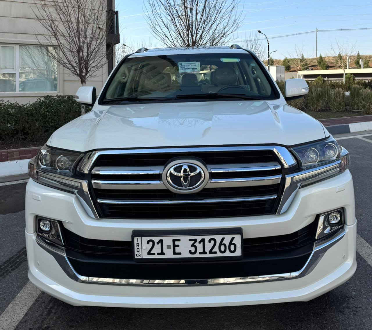 تويتا لاندكروز تورينك 2019 GXR V6 
كراند تورنك فول  شركه ساز  اصل
ماشی 76000 الف  
مكفولة كفالة عامة من الدعامية إلى الدعامية
بدون صبخ .بدون بارد  ،بدون رصعات ،بدون حتى شخط
ملاحظات 
سيارة بيها شويه بارد بجاملخ خلفي مع تكحيل ٥ سانتيم بمكان gxr باقيه كفالة حتا رصعه مابيها هم دعاميات مكفوله 
فول فول مواصفات ‎‏‎شاشة كبير لمس كاميرا حاسة رادارات
كاميرات سلاید فتحة سقف 
كشن جلد- كشن كاراباي -شحن موبایل - 8 اريباك -تبريد مركزية
كشن ٣ حركات -ثلاث شاشه بلادي اصل 
لصمة تشغيل عن بعد -باب جاك -سلاجة -ليد زينون 
تحكمات ستيرن -دبل فوليوم -فورويل هوك
سيـارة عل نظافتها احسبها صفر زيرو، 
تخم تاير دنلوب الاصلي  
محرك كير بشرط مامفتوح
سيارة حيل نظيفة كلشي عل بلاد لوك
سنوية زنكة كلشي جديد

🛑 السعر سوي تعليق يصل مباشرة 🤖 

باسمي السنوية بشرط تحويل و خرامة 
سيارة مابيـها دينار مصرف كامل من كل نواحي
نفسي يوم /تحويل و وكالة حاظر 
مکان /داخل سليماني

رقم صاحب السيارة 
***********
