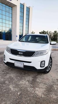 سورنتو 2014 خليجي 125000Km  V6 3500cc بدون ضرر بدون صبغ المواصفات : بص...