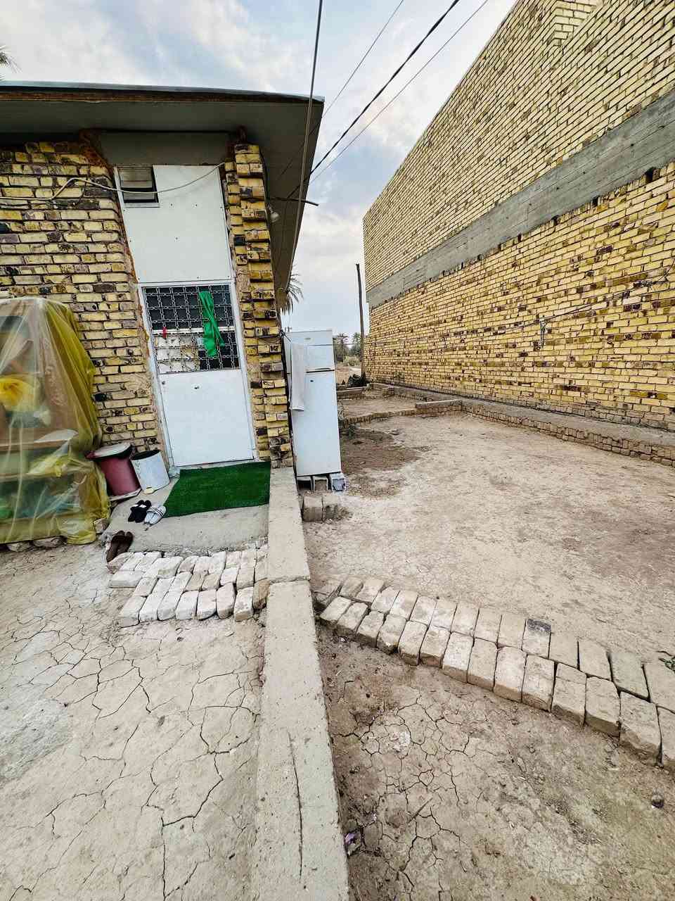 السلام عليكم بتلو للبيع واجهيه 9ونص نزال28 كريطعه فرع مخبز ابو ياسر استفسار ***********
