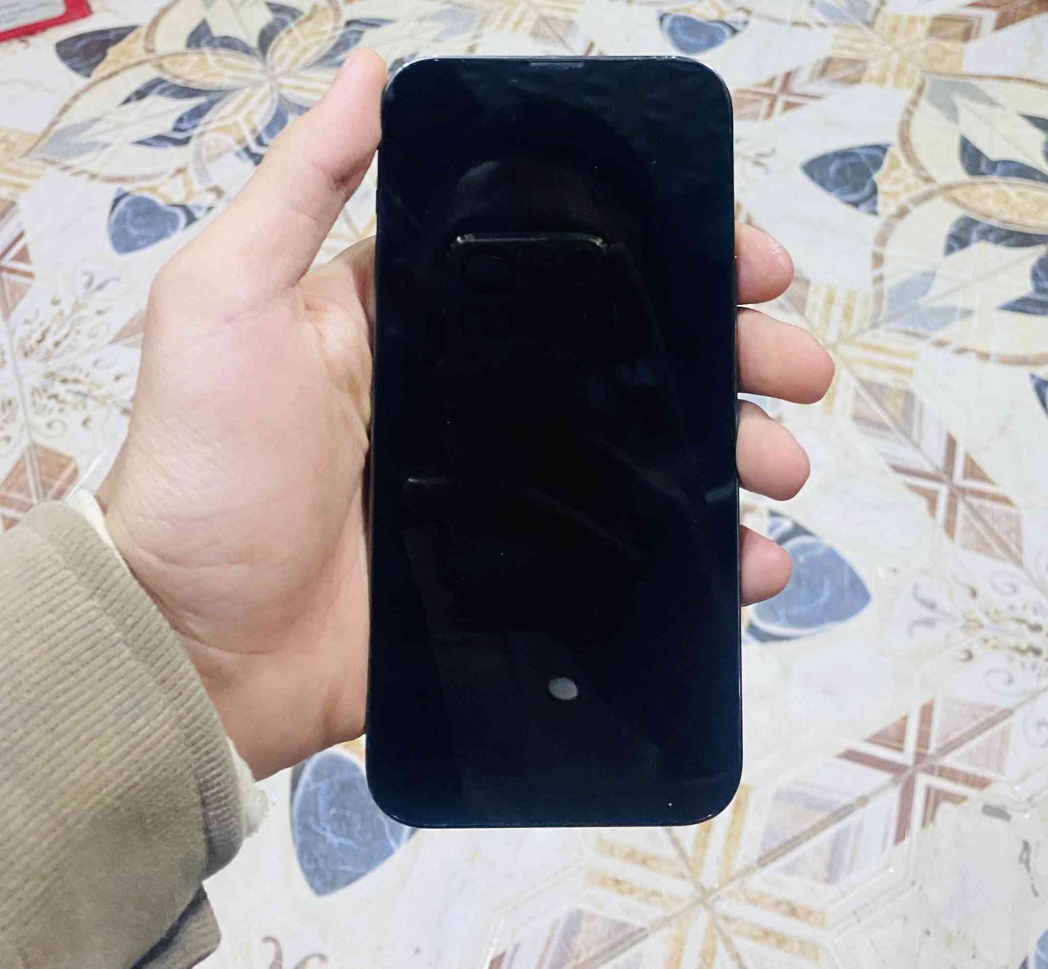 السلام عليكم آيفون 13 برو ماكس تلفون جديد بمعنى الكلمه نظافه 100‎%‎  ذاكره 256 بطاريه 94 وتر الجهاز السعر 770 للاستفسار خاص او اتصل ***********
