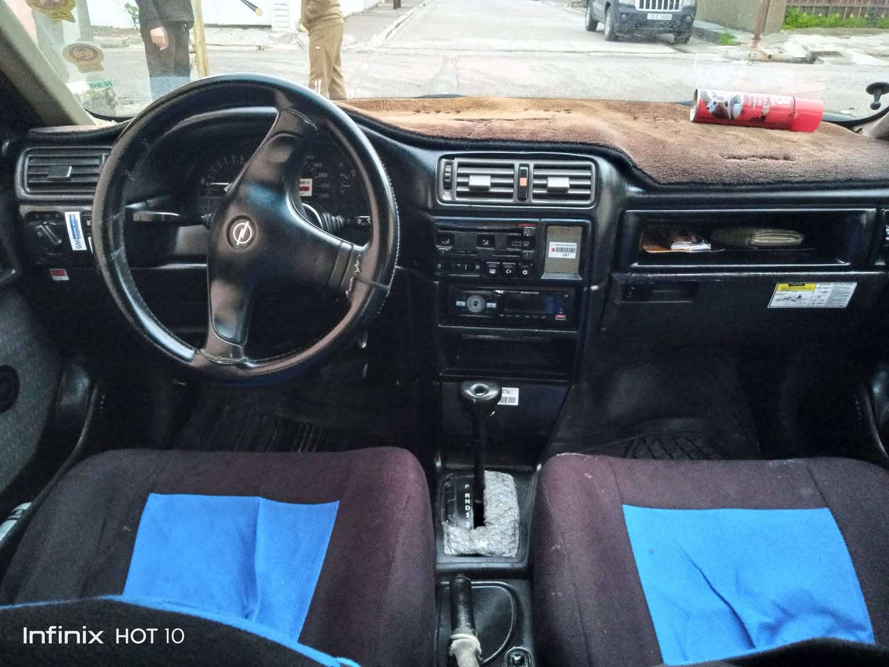 السلام عليكم للبيع اوبل فيكترا موديل 93 حجم 20 كير اوتوماتيك رقم سليمانيه دفتر  بانزين موجود مكان السياره كركوك السعر 45وبيها مجال ***********
