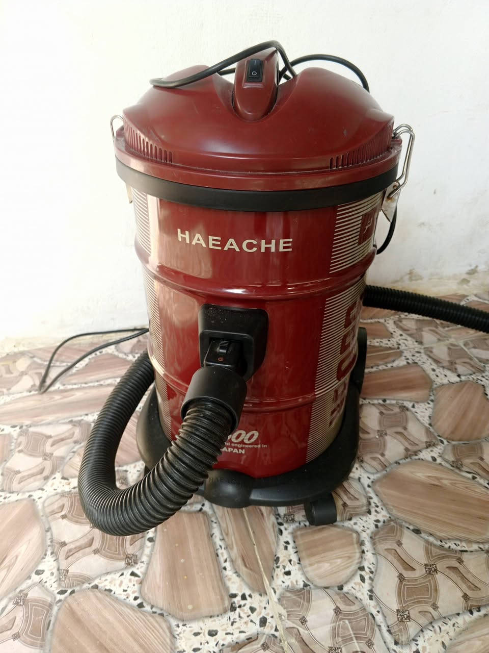 غراض البيع مال بيت اي عيب مابيهن سعر على خاص وعلى رقم. ***********
