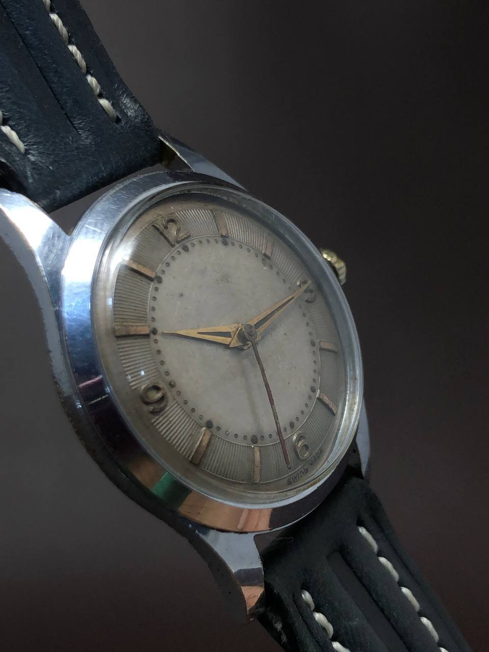 الماركة : FORTIS
الماكنة : أوتوماتيك سويسري
•••••••••••••••••••••••••••••
مادة الصنع : ستانلس ستيل 
الصنع : سويسرا
* مُقاومة الماء 
* 17 حجر
* زجاج زفير 
* سير طبيعي مستبدل 
•••••••••••••••••••••••••••••
السعر : ( 60 ) الف دينار فقط
للحجز والأستفسار دايركت 📥

#ساعات_أصلي


**إذا كنت صاحب هذا الإعلان وتريد حذفه لأي سبب، رجاءا أرسل رسالة إلى الدعم الفني**