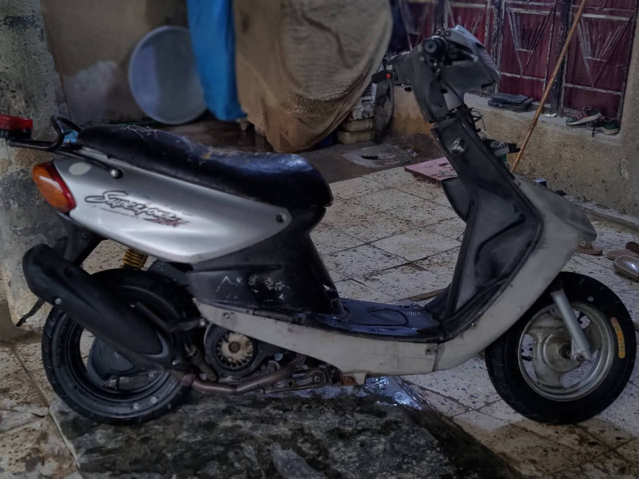 السلام عليكم شباب هاي الدراجه كدامكم للبيع الدراجه انتركت اشتريت دراجه غيرها وتركتها تعال كلب وشوف كدام عينك قيم بما يرضي لله واخذها رقم  فقط واتساب ***********
