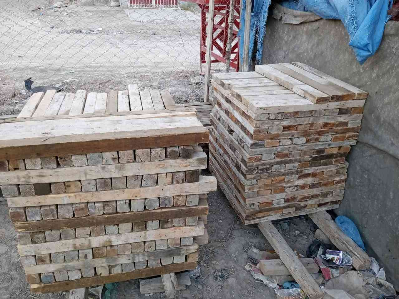 ثلاثة مكعبات للبيع مكعب لوح ابو 4ومكعبين عصايب +جكات حاضن وعجمان المكان بابل الهاتف (***********)
