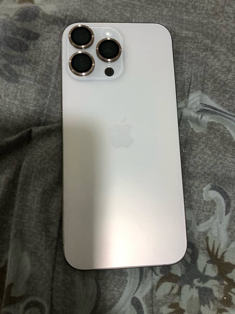 السلام عليكم
ايفون 16 برو ماكس ماستر اللون ذهبي مبدل ظهر اصلي يشبه البلادي وتر ذاكره 256 بطاريته جانت 96 ومن التحديث صارت 94 ويا كارتونه وكيبل
السعر مليون و 250 وكله بلاد بس الظهر مبدل واصلي 
بغداد الدوره


**إذا كنت صاحب هذا الإعلان وتريد حذفه لأي سبب، رجاءا أرسل رسالة إلى الدعم الفني**