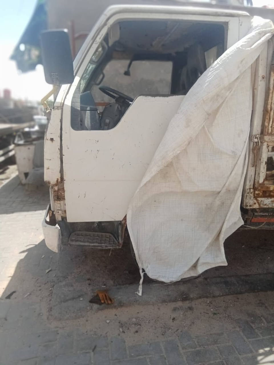 السلام عليكم كنتر للبيع موديل 91ابسمي تحويل ثاني يوم سنويه 30مكان لسايره بصره رقم الهاتف ***********
