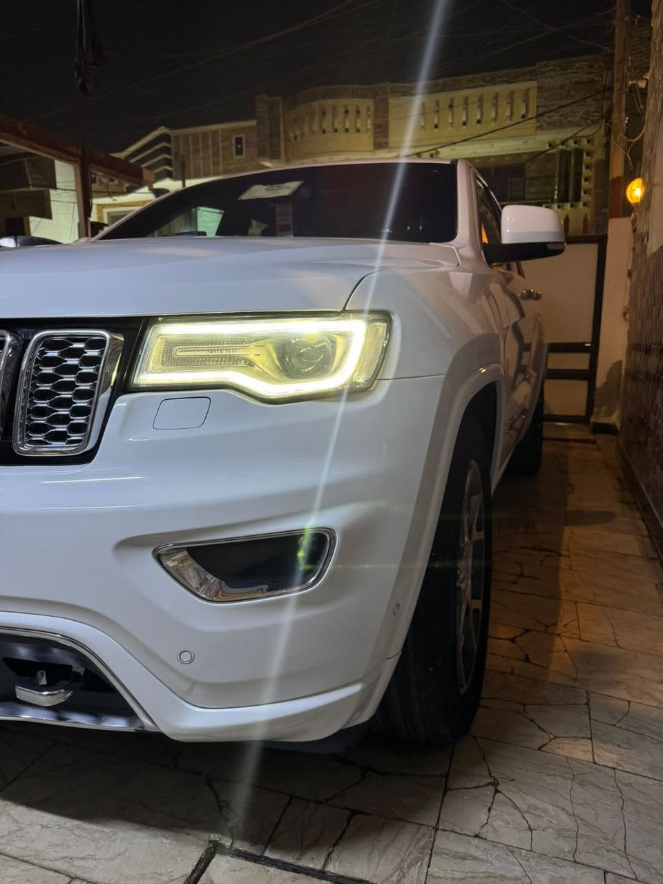 Jeep. 2021       || جيب ٢٠٢١
السلام عليكم 
جيب اوفر لاند خليجية وكالة هارلم 
📍مكفولة كفالة عامة 
ماشية ٣٥ الف 
جكات
بانوراما 
شفتات بل ستيرن+تحكمات+تدفئة
٣ شاشات 
داخل قرميدي
كشنات تدفئة+تبريد+كهرباء 
الكشنات الخلفية تدفئة
لايت زنون ابيض ثلجي ❄️ 
مرايات اوتودم+شفط
رادارات جانبية + رادار خلفي 
السيارة بعد بيهة هواي مواصفات 
رقم تلفون *********** بي واتساب 
مكان السيارة بغداد المواصلات
