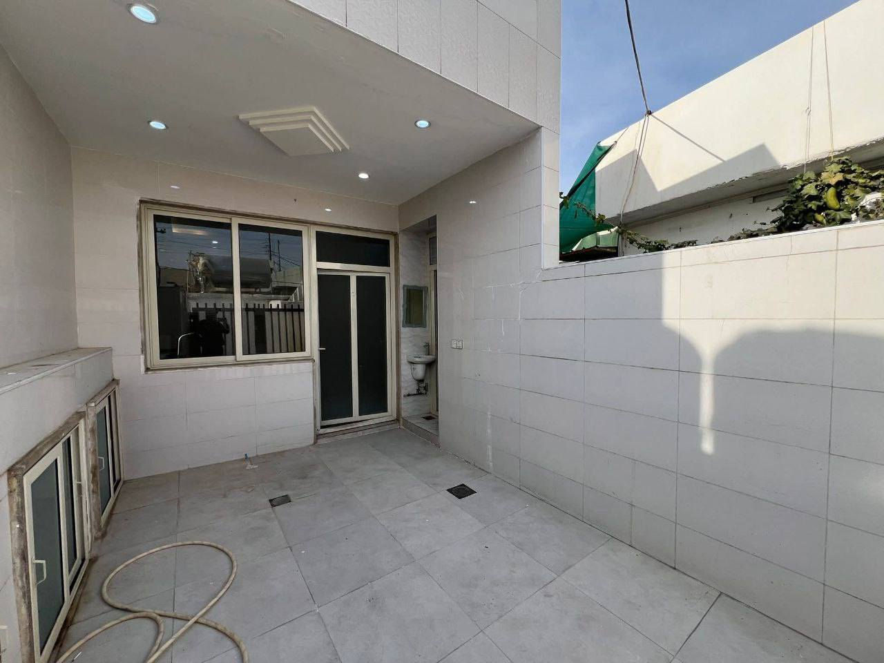 🔹عقارات #محمد_أبوجاسم_في_أربيل

🔸سند طابو يتسجل بإسم اي عراقي

📍أربيل-بيت للبيع حي باداوه قرب شارع100M 

➖مساحة 105M 
يتكون⤵️
➖1غرف نوم 
➖صاله-مطبخ-مجموعه صحيات-كراج
للإستفسار:٠
ادا كنت تبحث عن عقار في محافظة  اربيل أنصحك تدخل لرابط التالي للتصفح اكثر عدد العقار المتوفرة • للتواصل 📞***********-----***********
السعر والصور موجود في قناة التليكرام
https://t.me/lawansity
