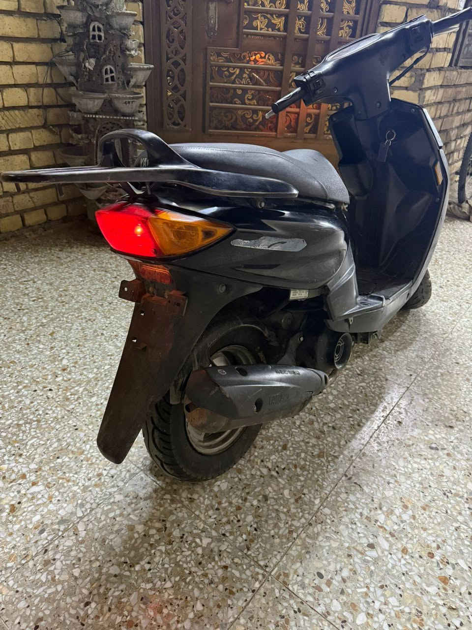 سلام عليكم دراجه ماكس 120 وارد ياباني موديل 2012 دراجه نضيفه جدا محرك بلادي ممفتوح كفرات اصليه ماشيه 40 الف
يعني ممتعوبه السعر 650 بيهه مجال قليل جدأ المكان بغداد الحسينيه اي  اسفسار ***********
