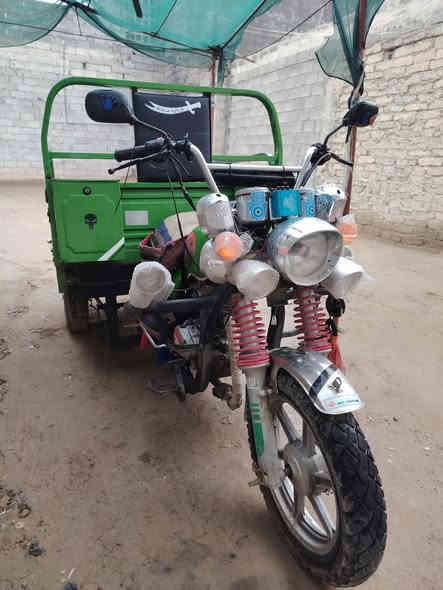 أوراق  كامله 

(بلاديه بدون قطره صبغ)

سعر 1850

المكان ؛ :: بعقوبه العباره. زاغنيه

***********
